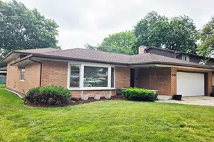 9605 S Kolin Ave, Oak Lawn, IL 60453 - Photo 3