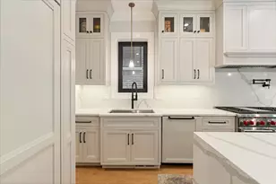2207 N Orchard St, Chicago, IL 60614 - Photo 3