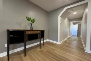 3304 W State St, Rockford, IL 61102 - Photo 9