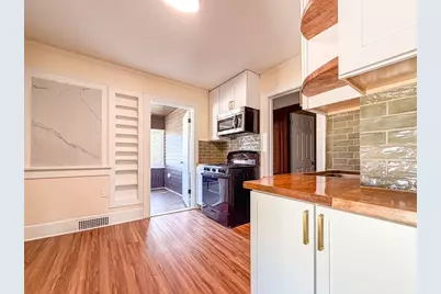 3304 W State Street, Rockford, IL 61102 - Photo 25