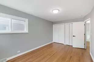 5334 Grove St, Skokie, IL 60077 - Photo 9