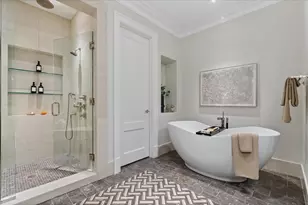 9 W Walton St, Chicago, IL 60610 - Photo 25