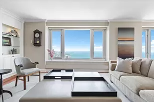 132 E Delaware Pl, Chicago, IL 60611 - Photo 9