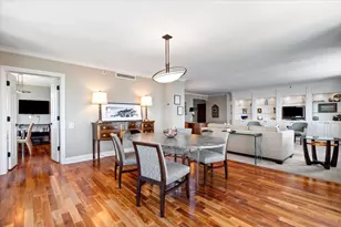 132 E Delaware Pl, Chicago, IL 60611 - Photo 15