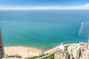 132 E Delaware Pl, Chicago, IL 60611 - Photo 7