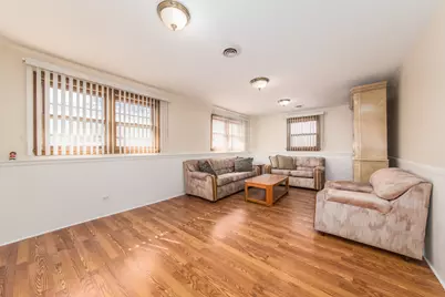 8516 N Ozanam Avenue, Niles, IL 60714 - Photo 11