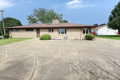 1601 Barthelone Street, Crest Hill, IL 60403 - Photo 5