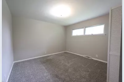1601 Barthelone Street, Crest Hill, IL 60403 - Photo 25