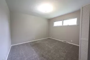 1601 Barthelone St, Crest Hill, IL 60403 - Photo 25