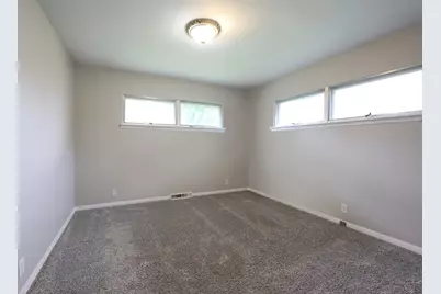1601 Barthelone Street, Crest Hill, IL 60403 - Photo 21