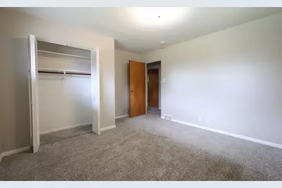 1601 Barthelone Street, Crest Hill, IL 60403 - Photo 19