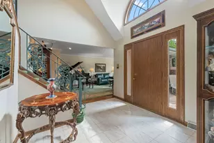 14 Hamilton Ln, Oak Brook, IL 60523 - Photo 7