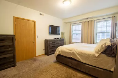 2335 E 70th Place #205, Chicago, IL 60649 - Photo 15