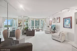 195 N Harbor Dr, Chicago, IL 60601 - Photo 9