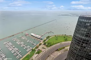 195 N Harbor Dr, Chicago, IL 60601 - Photo 39