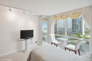 195 N Harbor Dr, Chicago, IL 60601 - Photo 21