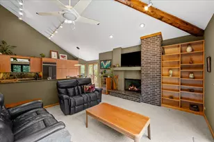 1317 Eskin Dr, Northbrook, IL 60062 - Photo 9