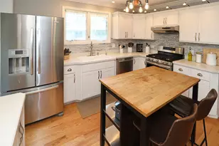 28W719 Barnes Ave, West Chicago, IL 60185 - Photo 21