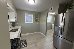 6104 S Nashville Ave, Chicago, IL 60638 - Photo 3