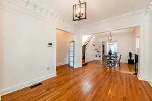 5403 S Greenwood Ave, Chicago, IL 60615 - Photo 3