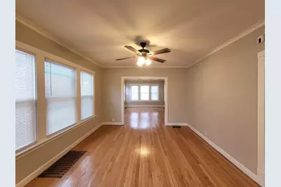 4820 N Kentucky Avenue, Chicago, IL 60630 - Photo 9