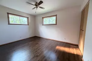 465 Arizona Blvd, Hoffman Estates, IL 60169 - Photo 11