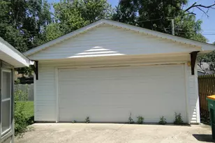 112 Fairlane Dr, Joliet, IL 60435 - Photo 17