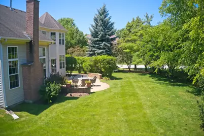 1674 Rolling Hills Drive, Crystal Lake, IL 60014 - Photo 37