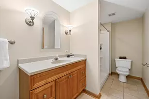 1674 Rolling Hills Dr, Crystal Lake, IL 60014 - Photo 33