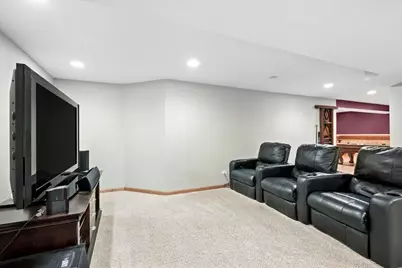 1674 Rolling Hills Drive, Crystal Lake, IL 60014 - Photo 31