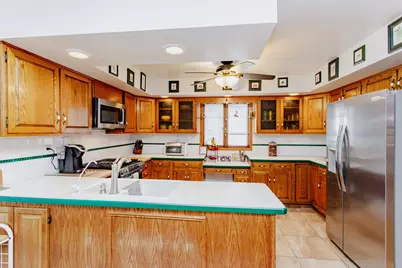 7022 Birchwood Avenue, Niles, IL 60714 - Photo 11