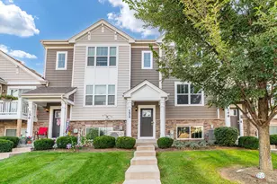 152 Goldenrod Dr, Elgin, IL 60124 - Photo 1