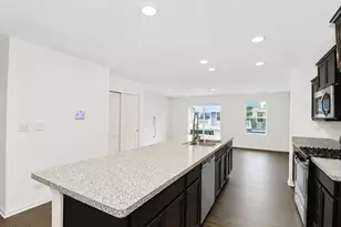 152 Goldenrod Dr, Elgin, IL 60124 - Photo 7