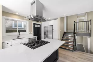 5024 S Lockwood Ave, Chicago, IL 60638 - Photo 7