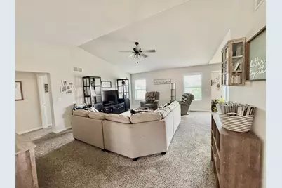205 Sundance Trail, Capron, IL 61012 - Photo 7
