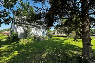 8630 S 78th Ct, Justice, IL 60458 - Photo 3