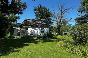 8630 S 78th Ct, Justice, IL 60458 - Photo 1