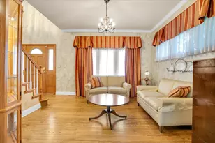 919 Roslyn Rd, Glen Ellyn, IL 60137 - Photo 7
