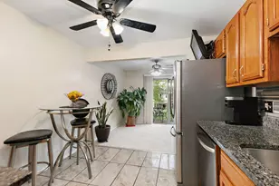 2838 Meadow Ln, Schaumburg, IL 60193 - Photo 9