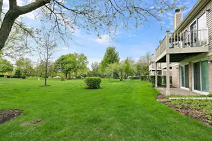 2838 Meadow Ln, Schaumburg, IL 60193 - Photo 19
