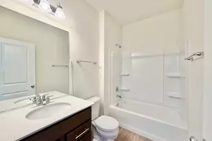 3200 Peyton Cir, Aurora, IL 60503 - Photo 9