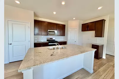 3200 Peyton Circle, Aurora, IL 60503 - Photo 5