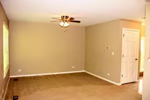 32427 N Mackinac Ln, Lakemoor, IL 60051 - Photo 5