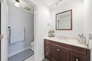 5840 W 104th St, Oak Lawn, IL 60453 - Photo 13