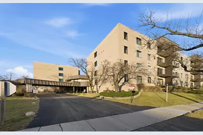 5840 W 104th Street #115, Oak Lawn, IL 60453 - Photo 3
