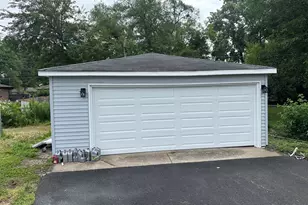 16219 Sussex Ct, Markham, IL 60428 - Photo 3