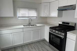 16219 Sussex Ct, Markham, IL 60428 - Photo 9
