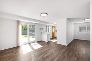 1721 N Wilshire Dr, Arlington Heights, IL 60004 - Photo 13