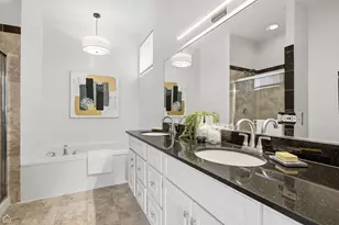1417 N Bosworth Ave, Chicago, IL 60642 - Photo 21