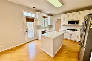 30 Beaconsfield Ct, Lincolnshire, IL 60069 - Photo 11
